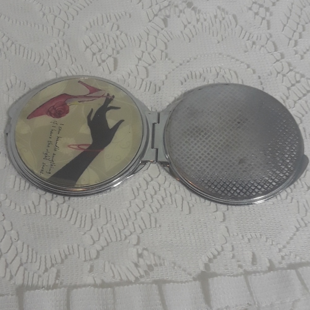 Compact Mirror - image 4
